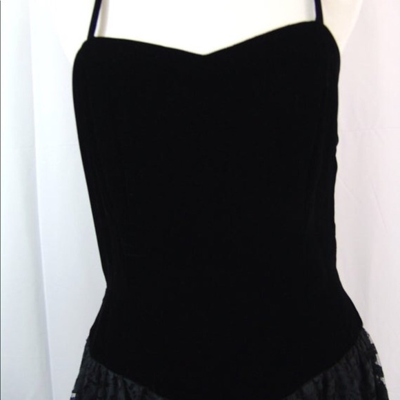 1980s Velvet Lace Dress - Picture 4 of 5